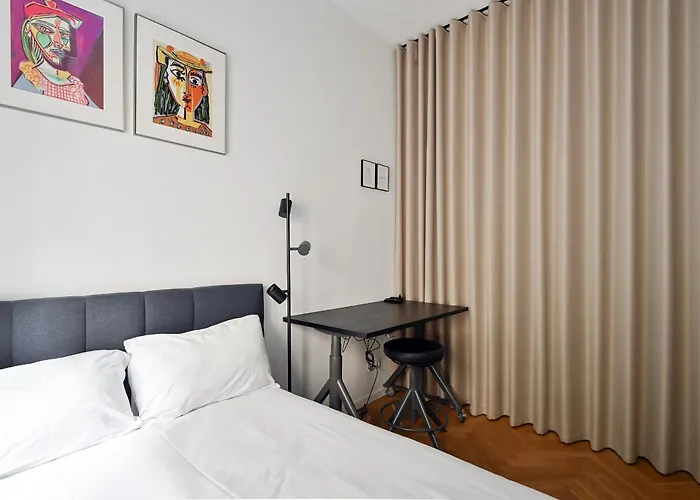 Apartment Very In The Heart Of Riga