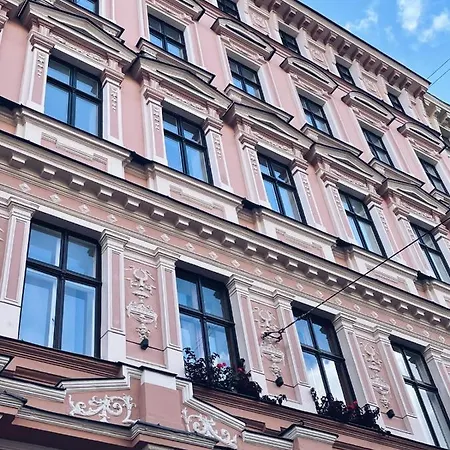 Very Central Studio Apartment In The Heart Of Riga *